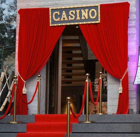 Tema Vegas, Casino Party Decor, Casino Themed Party, Casino Event, Vegas Theme Party, Casino Birthday, Las Vegas Party, Vegas Theme, Casino Party Decorations