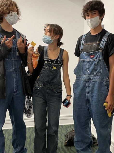 Mens Overalls Outfits Aesthetic, 2022 Overalls, Boyfriend Outfit, Overalls Fashion, Disneyland Outfits, Overalls Men, Mens Overalls, Overalls Outfit, Mens Casual Dress Outfits