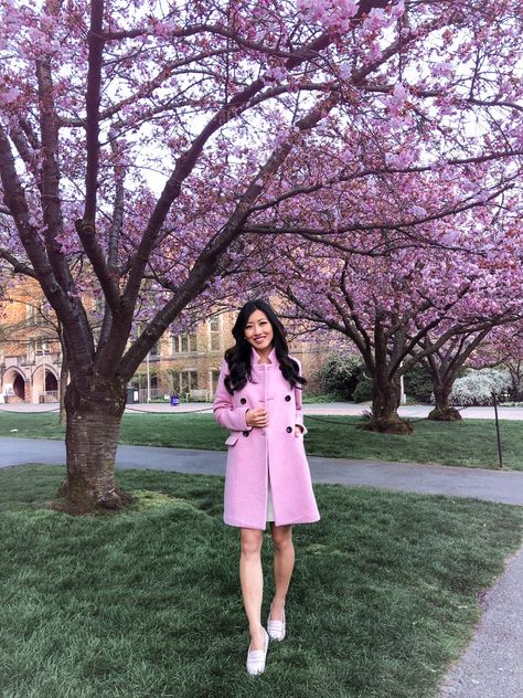 seattle cherry blossoms pink coat spring outfit Cherry Blossom Outfit Ideas, Blossom Outfit Ideas, Vancouver Spring, Dc Outfits, Korea Outfits, Blossom Outfit, Pink Spring Outfits, Cherry Blossom Outfit, Spring Outfits Japan