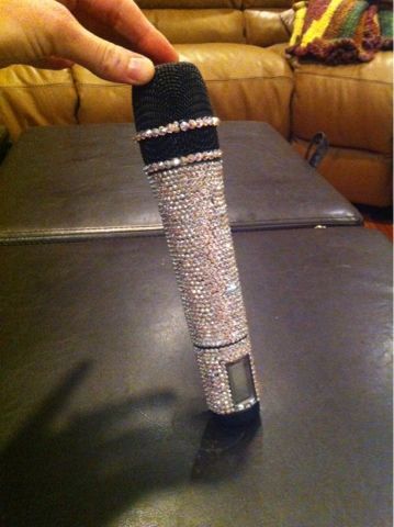 All things sparkly!: DIY Swarovski Crystal Covered Wireless Mic Diy Microphone, David Tutera Wedding Dresses, David Tutera Wedding, Holiday Activities For Kids, Glam Living, Cute Bedroom Decor, Eye Makeup Tips, Crystal Ab, Holiday Activities