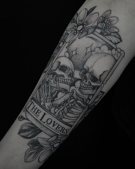 Tarot Card Inner Bicep Tattoo, Lovers Tarot Tattoo Ideas, Tarot Card Tattoos The Lovers, Matching Tattoos Tarot Cards, Tarot Card Best Friend Tattoos, Dark Lovers Tattoo, Lesbian Tarot Card Tattoo, Tarot Card Lovers Tattoo, Tarpt Card Tattoo