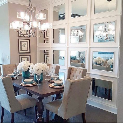 Framed mirrors instead of mirror wall Small Dining Room Design Ideas, Small Dining Room Design, Dining Room Design Ideas, Small Dining Room, Mirror Dining Room, Dining Room Remodel, Dining Room Wall, Esstisch Modern, Modern Interior Decor