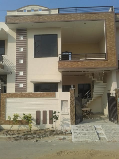 Construction / Civil Work: asian Houses by S.R. Buildtech – The Gharexperts Indian Boundary Wall Design, Asian Houses, Indian House Exterior Design, House Under Construction, Indian House Plans, 2 Storey House Design, House Outer Design, Small House Front Design, Small House Elevation