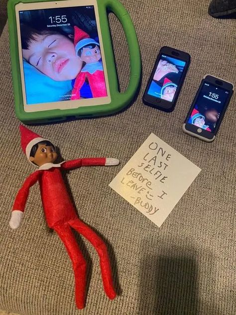 Elf Ideas Easy, Bad Elf, Elf Funny, Vive Le Vent, Awesome Elf On The Shelf Ideas, Elf Magic, Elf Activities, Xmas Elf, Elf Antics