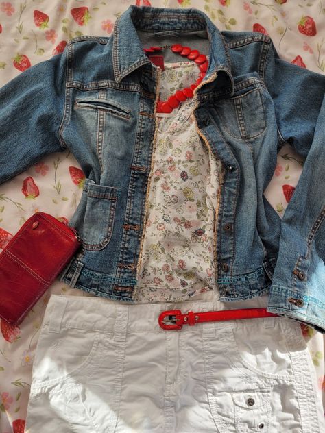 Outfit inspo, aesthetic, jean jacket, denim, mini skirt, red, floral blouse, 2000s Jean Jacket Outfits Aesthetic, Denim Jacket Outfit Aesthetic, White Denim Jacket Outfit, Ghost Outfit, Outfit Inspo Aesthetic, Jean Skirt Outfits, Red Floral Blouse, Girls Denim Jacket, Jean Jacket Outfits