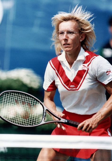 Tennis Champion Martina Navratilova has an Aries Ascendant . An Indefatigable Attitude to Winning . Jimmy Connors, Grand Slam Tennis, Martina Navratilova, Tennis Champion, Tennis Legends, Ladies Tennis, Tennis Tournaments, Tennis Fashion, Play Tennis