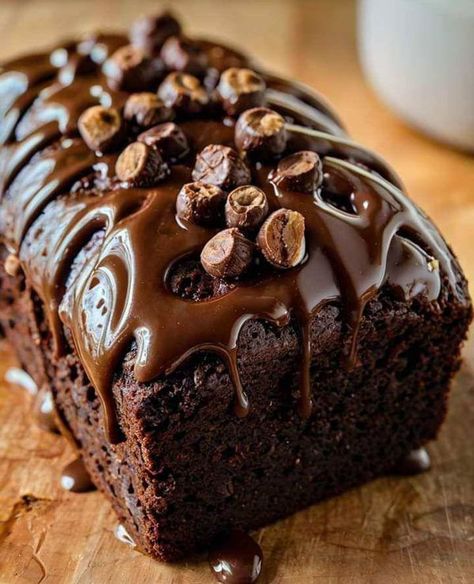 recipes with outi | Been looking for this cake for a long time, and finally got the recipe | Facebook Brownie Bread, Classic Brownies, Brownie Frosting, Hot Fudge Sauce, Salted Caramel Brownies, Fudge Brownie, Caramel Brownies, Fudge Sauce, Bread Recipes Sweet