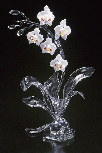 Ronnie Hughes Swarovski Crystal Figurines, Art Of Glass, Blown Glass Art, Crystal Figurines, Glass Artwork, Glass Figurines, Gorgeous Glass, Art Glass Vase, Glass Flowers