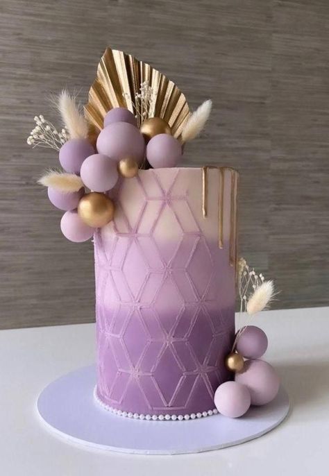 Balloons Drawing, Birthday Cake Decor, Daisy Cupcakes, Modern Birthday Cakes, Diy Cake Topper Birthday, Lavender Cake, Purple Cake, Purple Cakes, Elegant Birthday Cakes