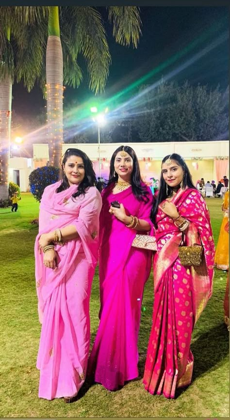 Rajputi Saree Look In Wedding, Rajputi Saree Look, Royal Saree Look, Rajput Saree Style, Rajput Saree, Diya Kumari, Jaipuri Saree, Wedding Photography Poses Bridal Party, Royal Saree