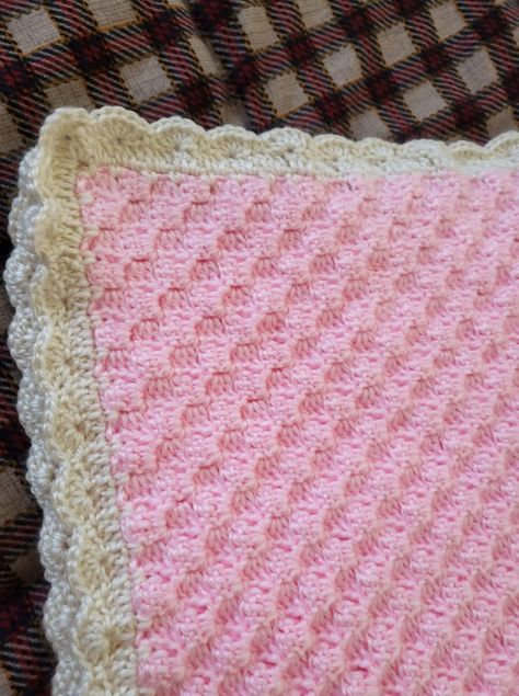 Scalloped Edge, Baby Blanket, Blankets & Throws, Baby Dolls, Car Seats, Pink, White, Color