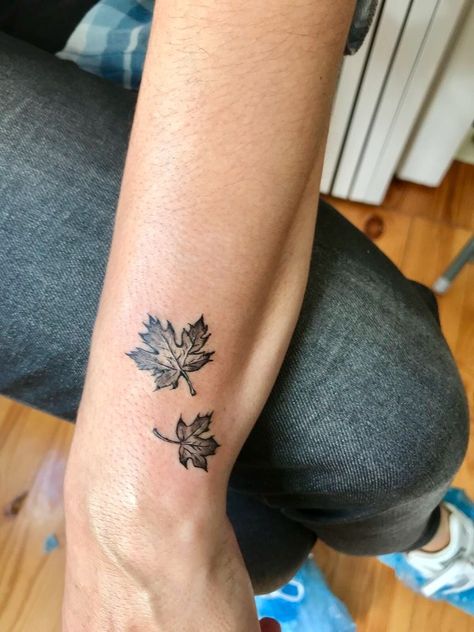 Maple Leaf Tattoo Men, Autumn Leaves Tattoo Black, Canadian Tattoo For Women, Canada Tattoo Ideas, Autumn Leaf Tattoo, Tattoos Celestial, Cosmic Tattoos, Tattoos Fire, Oak Leaf Tattoos