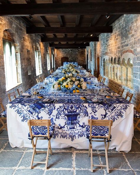 Dolce And Gabbana Casa, Blue Birthday Dinner Decor, Sicilian Wedding Theme, Sicilian Villa, Senior Breakfast, Sicilian Decor, Delicate Aesthetic, Parallel Parking, Italian Theme