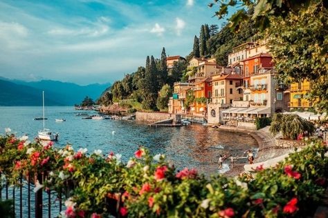 World Most Beautiful Place, Adventure Travel Explore, Weekend Adventures, Lake Como Italy, Trip Planner, Como Italy, Pretty Pics, Awesome Pictures, Innsbruck