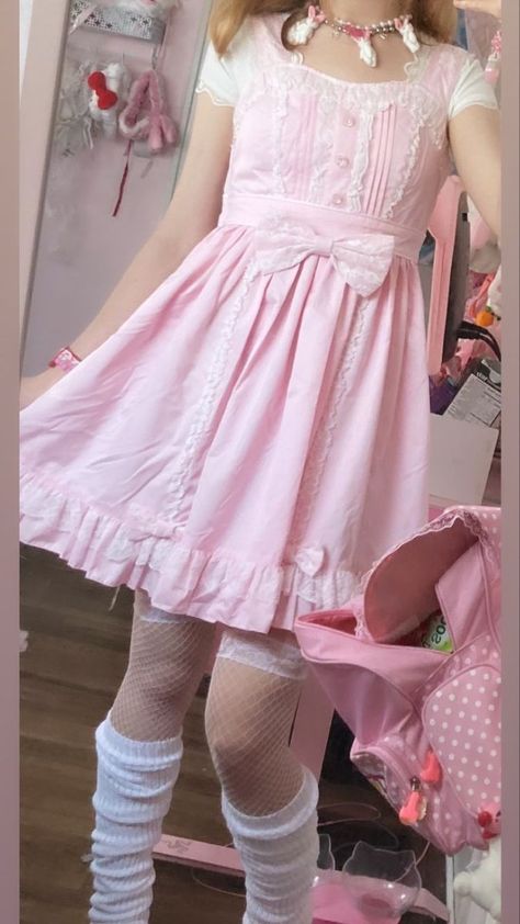 Pink Princess Aesthetic Outfit, Baby Doll Aesthetic Outfits, Cutecore Dress, Morute Fashion, Yume Kawaii Fashion, Creepy Cute Outfits, Cute Kawaii Outfits, Faye Webster, Kawaii Outfit Ideas