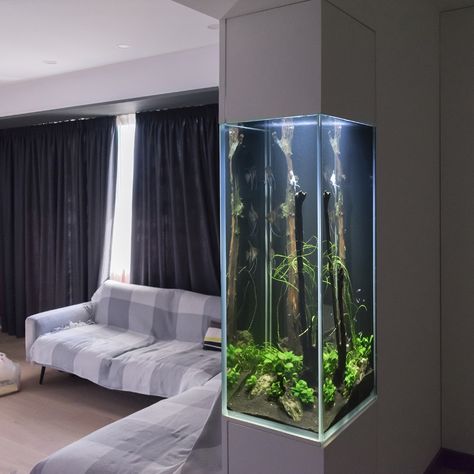 Fish Tank Ideas Living Room, Big Aquarium Living Rooms, Modern Fish Tank, Fish Tank Wall, Fish Tank Ideas, Rooftop Terrace Design, Hall Interior Design, Hall Interior, Interior Work