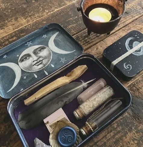 Altoid Altar, Tin Box Crafts, Youtube Schedule, Altoid Wallet, Tin Wallet, Mint Tin Crafts, Craft Aesthetic, Altoids Wallet, Pagan Gifts