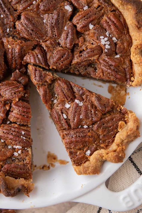 The Best Maple Pecan Pie Recipe Mini Pecan Pie Recipes, Maple Pecan Pie, Lifestyle Of A Foodie, Pecan Pie Cookies, Pumpkin Spice Recipe, Chocolate Pecan Pie, Pecan Pie Bars, Holiday Favorite Recipes, Quick Easy Desserts