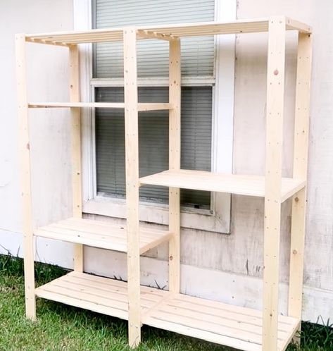 How to Turn an IKEA Bookcase Into a Catio – Your Projects@OBN Katt Hus, Catio Plans, Katt Diy, Diy Cat Enclosure, Ideas For Cats, Katt Grejer, Kat Diy, Ikea Bookcase, Cat Patio