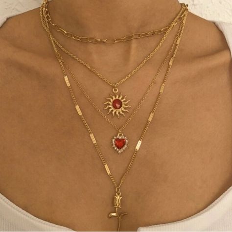 Nwt- 4 Layered Gold Necklace With Red Accents Jewelry Formal, Rose Pendant Necklace, Formal Jewelry, Zara Jewelry, Free People Jewelry, Stacked Necklaces, Layered Necklace Set, Jewelry Summer, Jewelry Dainty