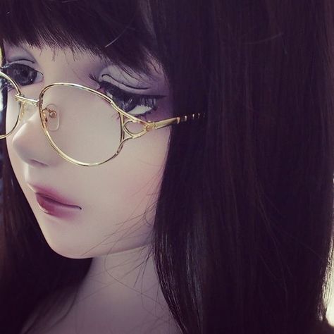 Lulu Hashimoto – Japan Creepy Real-Life Living Doll, http://webvox.co/lulu-hashimoto-japan-creepy-real-life-living-doll/ Check more at http://webvox.co/lulu-hashimoto-japan-creepy-real-life-living-doll/ Japan