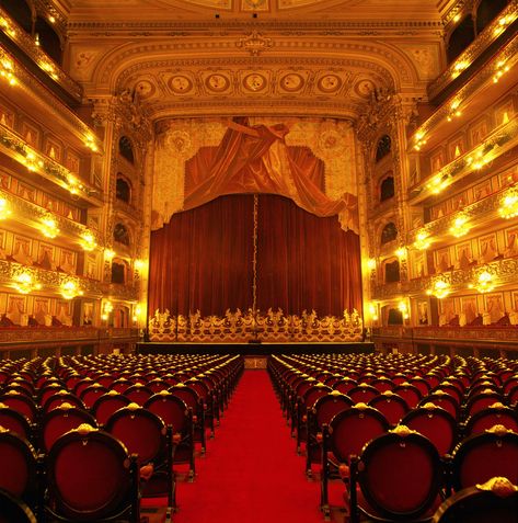 Royal Opera House London, Theatre Aesthetic, Oslo Opera House, Theatre Interior, Vienna State Opera, Hollywood Event, Bolshoi Theatre, A Night At The Opera, 2023 Art