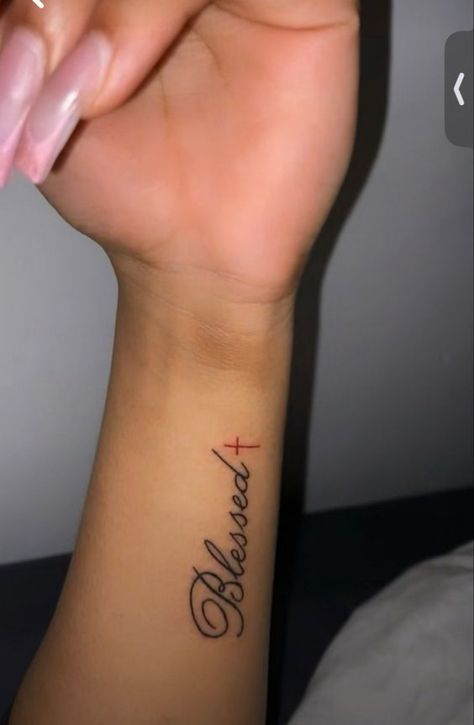 #follow #tattoos #tattooideas #tattooart #blogging #blogger #blog Cross Tattoos For Women, Cute Hand Tattoos, Hand Tattoos For Girls, Hand And Finger Tattoos, Pretty Hand Tattoos, Petite Tattoos, Spine Tattoos For Women, Tasteful Tattoos, Hand Tattoos For Women