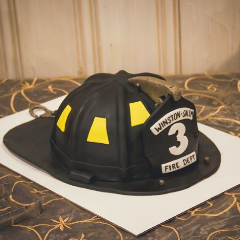 Fire helmet grooms cake Firefighter Grooms Cake Wedding, Firefighter Helmet Cake, Fire Helmet Cake, Firefighter Birthday Cake For Men, Fire Fighter Cake Design, Fireman Grooms Cake, Firefighter Retirement Cake, Fire Academy Graduation Party, Firefighter Grooms Cake