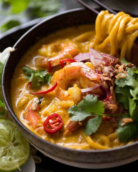 Laksa Recipe, Laksa Soup, Thai Coconut Soup, Thai Shrimp, Coconut Curry Soup, Thai Soup, Rustic Bowl, Shrimp Soup, Recipetin Eats