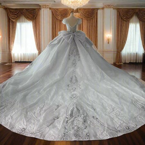 Luxury Formal Gown, Mermaid Bridal Dress, Fairytale, Quinceañera Princesa Aesthetic, Lebanese Wedding Dress, Bar In Home, Mermaid Bridal Dress, Fairy Ball, Wedding Dresses Princess, Extravagant Wedding Dresses, Gown Mermaid, Lebanese Wedding