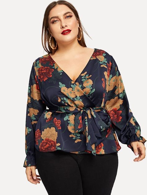 Plus Floral Print Self-tie Waist Blouse -SHEIN(SHEINSIDE) Fashion Knitwear, V Neck Shirts, Spring Blouses, Dress Coat, Elegant Shirt, Floral Print Blouses, Blouse Shirt, Plus Size Blouses, Sweatshirt Dress