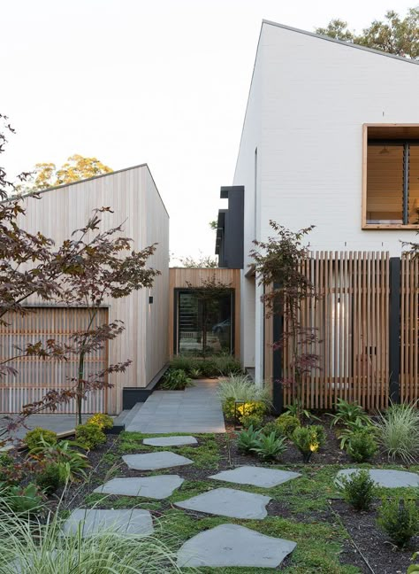 Internal Courtyard, Contemporary Garden, Design Exterior, Garden House, Arabian Nights, House Architecture Design, Facade House, Shade Garden, Residential Architecture