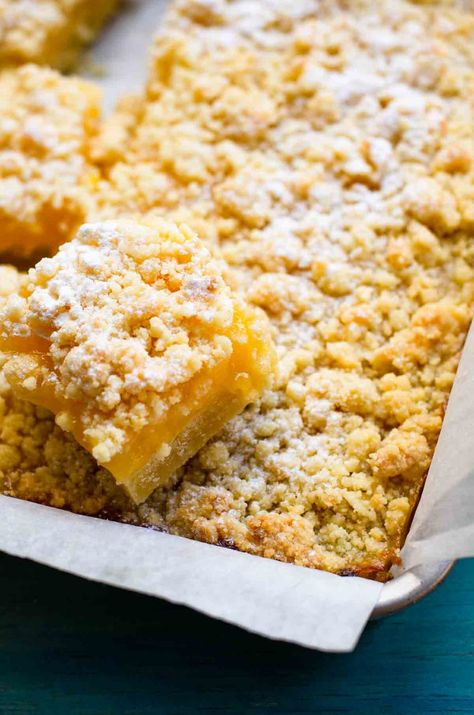 Lemon Curd Squares, Lemon Curd Biscuits, Lemon Slice Recipe, What To Do With Lemon Curd, Lemon Curd Cake Recipe, Lemon Curd Bars Recipe, Football Baking, Using Lemon Curd, Recipes Using Lemon Curd