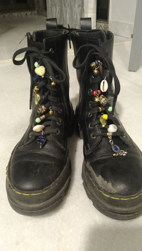 Decorated Combat Boots, Embroidered Combat Boots, Boots With Beads On Laces, Charms On Shoe Laces, Decorating Shoes With Beads, Decorated Shoe Laces, Boot Accessories Diy, Custom Combat Boots, Punk Boots Diy