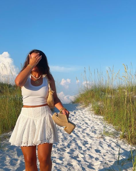 summer in the cutest little beach town 🤍✨🐚 Beach Town Outfit, Trip Fits, Town Outfits, Coastal Granddaughter, Beach Town, Outfits Summer, Delaware, Beach Life, The Cutest