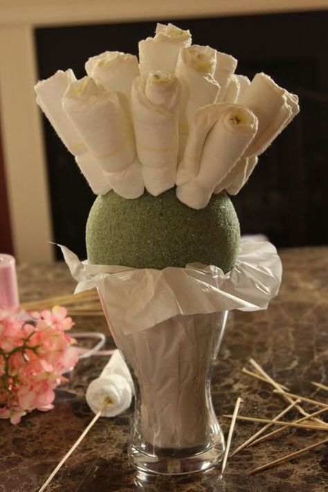 Like Mom And Apple Pie: How to Make A Diaper Bouquet Diaper Bouquet Tutorial, Baby Shower Bouquet, Diaper Bouquet, Mesas Para Baby Shower, Bebe Shower, Idee Babyshower, Baby Shower Items, Baby Shower Baskets