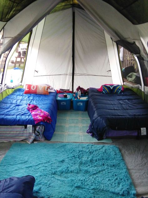 Inside Tent Set Up, Cozy Tent Camping Ideas, Tent Set Up Ideas Inside Camping, Tent Ideas, Cute Tent Ideas Camping, Camping Tent Set Up, Tent Set Up Ideas, Tent Decorating Ideas Camping, Camping Tent Decorating Ideas