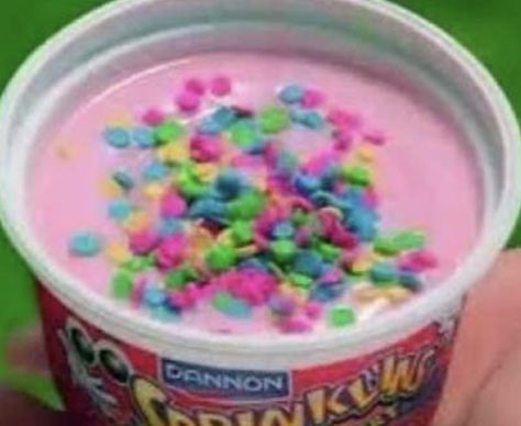 22 Niche '90s/'00s Snacks You Actually Forgot About And Also Haven't Seen On A Million Other Lists 90s Snacks, Discontinued Food, 90s Games, 90s Stuff, Kid Life, Childhood Memories 90s, Child Hood, Feeling Nostalgic, Childhood Memories 2000