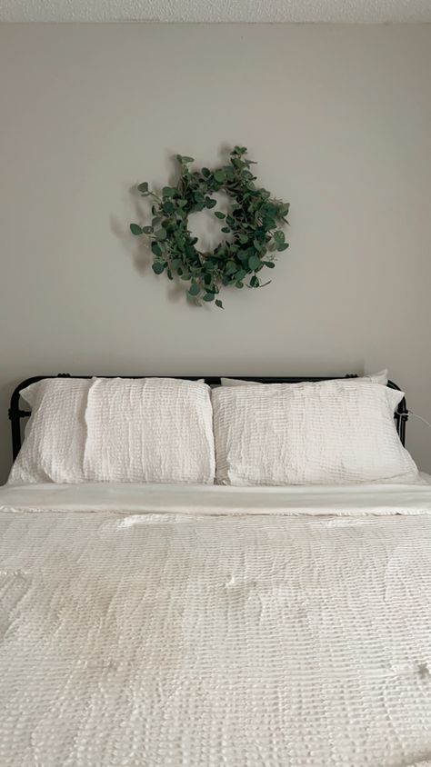 I absolutely love this green wreath above our bed. It ties the whole room together. I love simple decor that makes a statement. Click the link to get one for your home! Wreath Bedroom, Window Farmhouse, Farmhouse Patio, Artificial Eucalyptus, Pretty Wreath, Over The Bed, Wall Window, Eucalyptus Wreath, Green Wreath