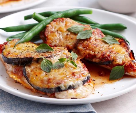 Chicken and eggplant parmigiana Eggplant Parm Recipe, Chicken And Eggplant, Marinating Chicken, Chicken Parmigiana Recipe, Grilled Tandoori Chicken, Parmigiana Recipe, Chicken Eggplant, Eggplant Parmesan Recipe, Eggplant Parmigiana