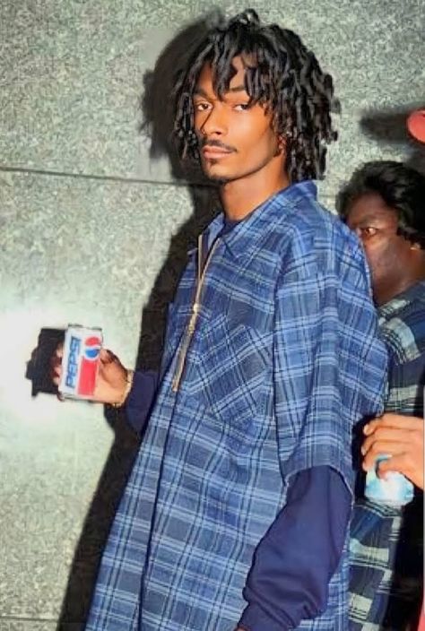 Rapper Inspired Outfit, Shaggy Rapper, Snoop Dogg Style, Gangsta Outfits Men, 90s Rappers Outfit, Snoop Dogg Outfit, Snoop Dog Poster, Snoop Dogg Aesthetic, Young Snoop Dogg