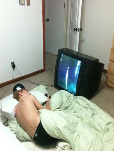 haha Problem Solved, Caption This, Have A Laugh, E Card, Watching Tv, Narnia, I Smile, Tumblr Posts, This Guy