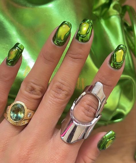 Nails Bubble, Nail Ideas For Spring, Ombre Chrome Nails, Bubble Nails, Natural Nail Designs, Nail Quotes, Chrome Nail Art, Chrome Nails Designs, 일본 패션