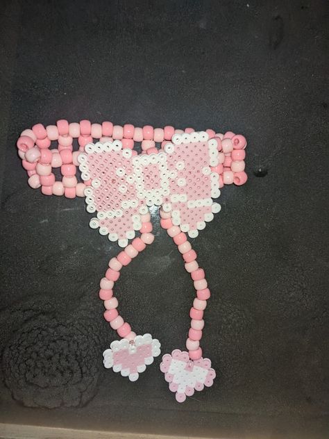 Kawaii Pearl Beads, My Melody Kandi Pattern, Kandi Rosary, Cutecore Perler Bead, Sanrio Kandi Patterns, Kandi With Perler, Kandi Perler Ideas, Cutecore Kandi, Kandi Perler Pattern