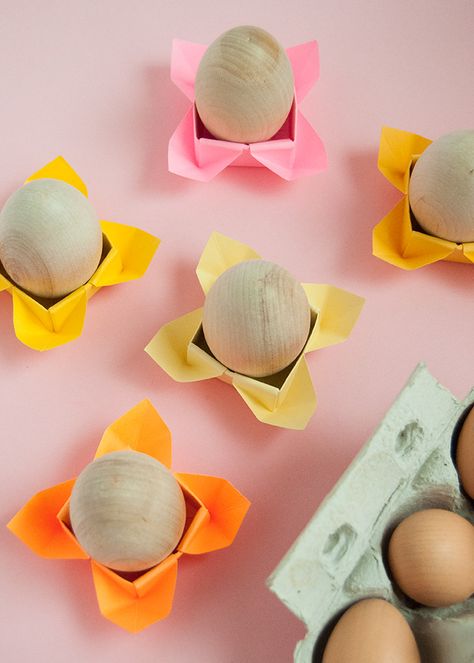 Diy Egg Cup, Origami Egg, Origami Packaging, Hello Craft, Easter Egg Cups, Handmade Charlotte, Stand Firm, Easter Decorations Kids, Origami Flowers