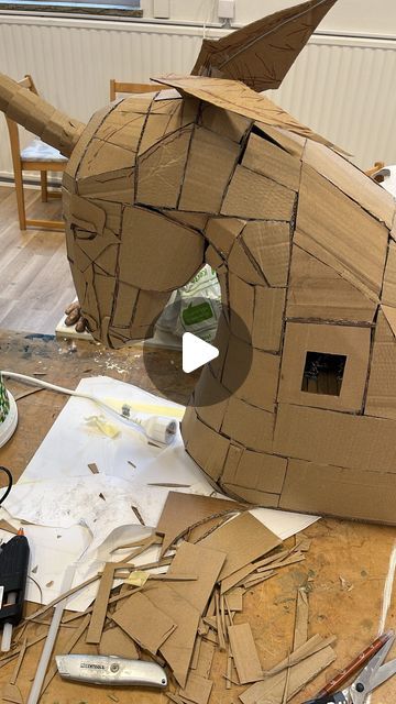 Cardboard Horse Costume, Paper Mache Horse Head, Cardboard Art Sculpture Easy, Trojan Horse Project For Kids, Paper Mache Sculpture Diy, 3d Cardboard Art, Cardboard Unicorn, Cardboard Fish, Paper Mache Horse