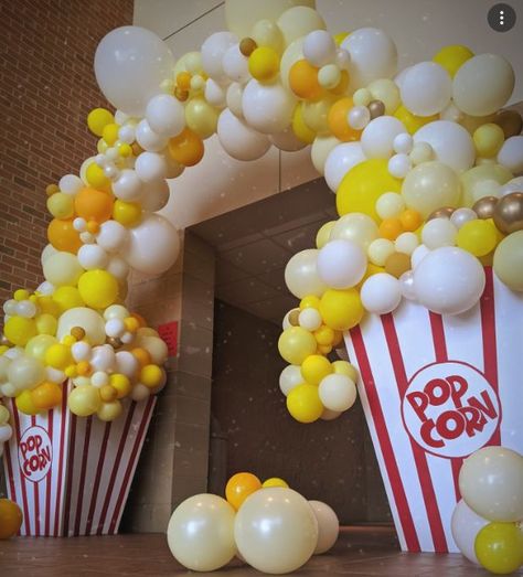 Entrance Balloon Decoration, Popcorn Balloon Arch, Carnival Entrance, Popcorn Balloon, Hoco Decor, Circus Book, Carnival Birthday Theme, Prom Balloons, Hoco Dance