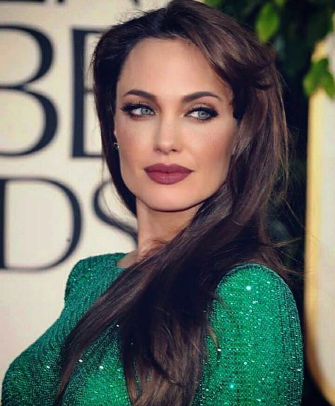 Green Clothes Makeup, Angelina Jolie Green Dress, Emerald Top Outfit, Makeup For A Dark Green Dress, Makeup With A Green Dress, Makeup That Goes With Green Dress, Dark Green Dress Makeup, Green Dress Makeup Look, Eye Makeup With Green Dress