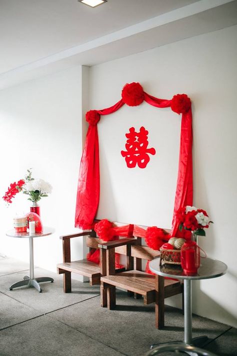 Outdoor Tea Ceremony, Chinese Wedding Tea Ceremony Backdrop, Chinese Tea Ceremony Backdrop, Yea Ceremony, Chinese Tea Ceremony Decoration, Tea Ceremony Backdrop, Tea Ceremony Decorations, Tea Ceremony Hair, Red Table Decorations