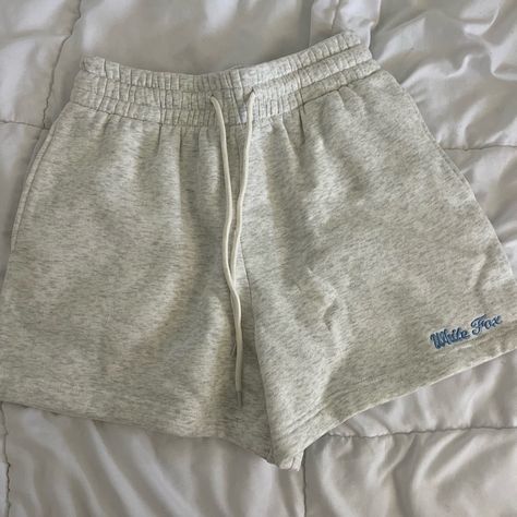 Grey White Fox Boutique Shorts White Fox Clothing, White Fox Clothes, White Fox Shorts, Grey Sweatshorts, Shorts For Summer, Gray Shorts, White Fox Boutique, Girls Shorts, Shorts Cute